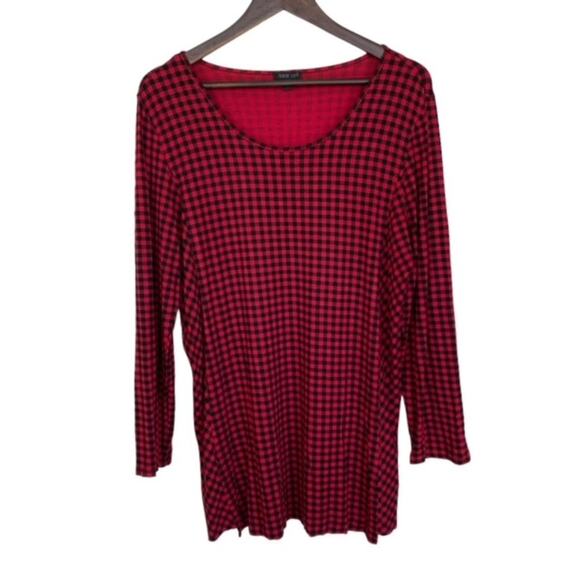 3/$21 J. Jill Wearever Collection Red and Black Gingham Tunic - Large - Picture 1 of 4